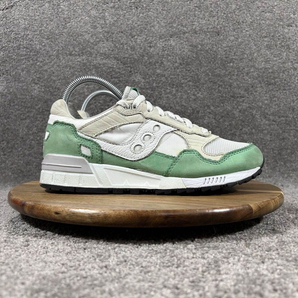 Saucony Shadow 5000 S70667-1 Men's Size 7 White Green Athletic Shoes Used